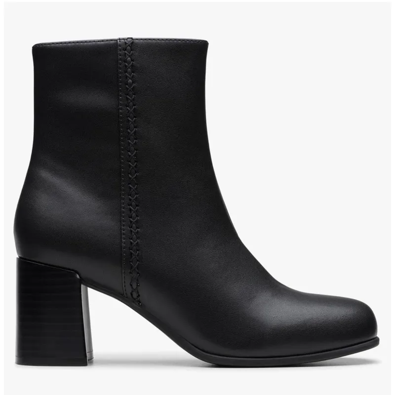 Clarks Collection Women's Keirsta Faye Fashion Boot, Black Leather, 10 Medium US