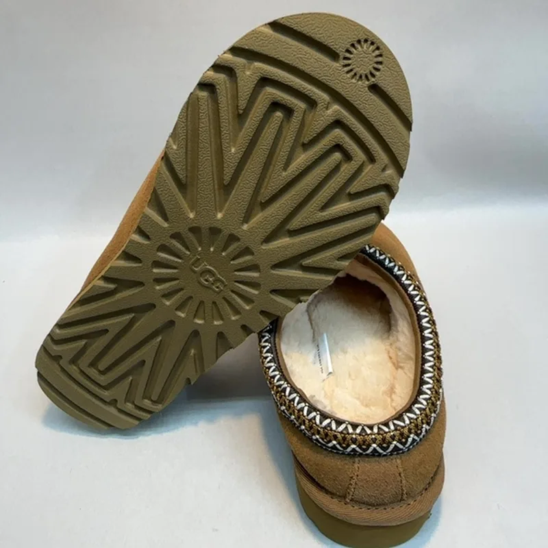 Ugg Women's Tasman Slipper, Chestnut, 05 — Chesnut — Size 5 10
