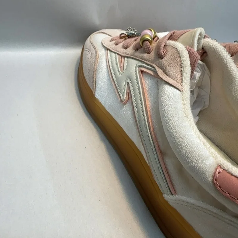 Madden Girl Women's Giia-Cb Sneaker, Blush Velvet, 6 — Pink 8